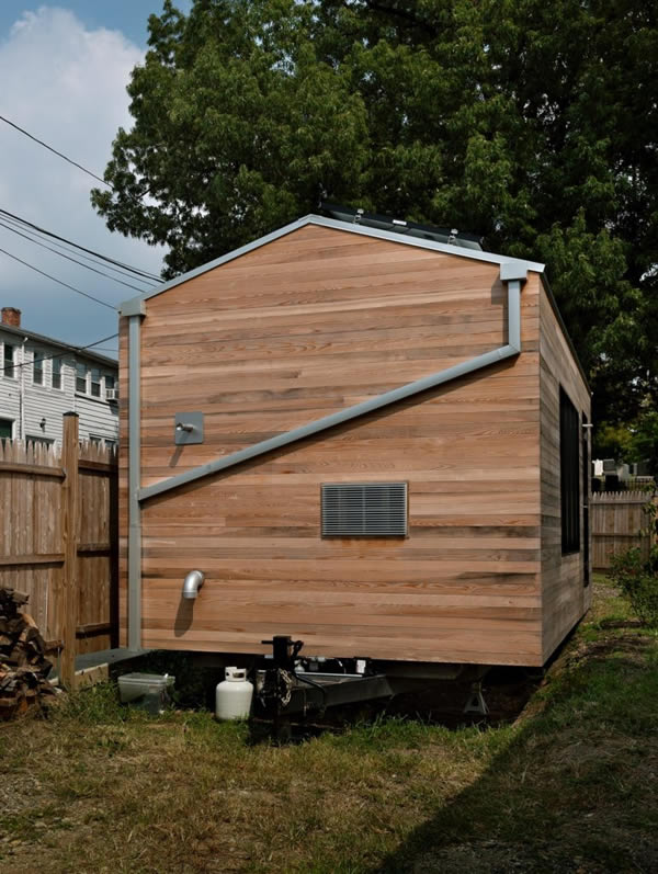 Minim House exterior view side