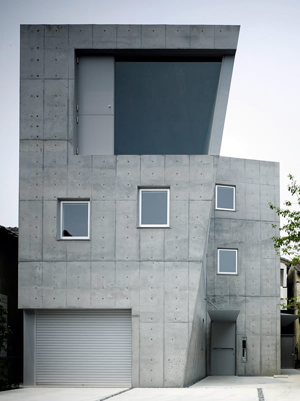 House in Wakabadai, Satoshi Okada